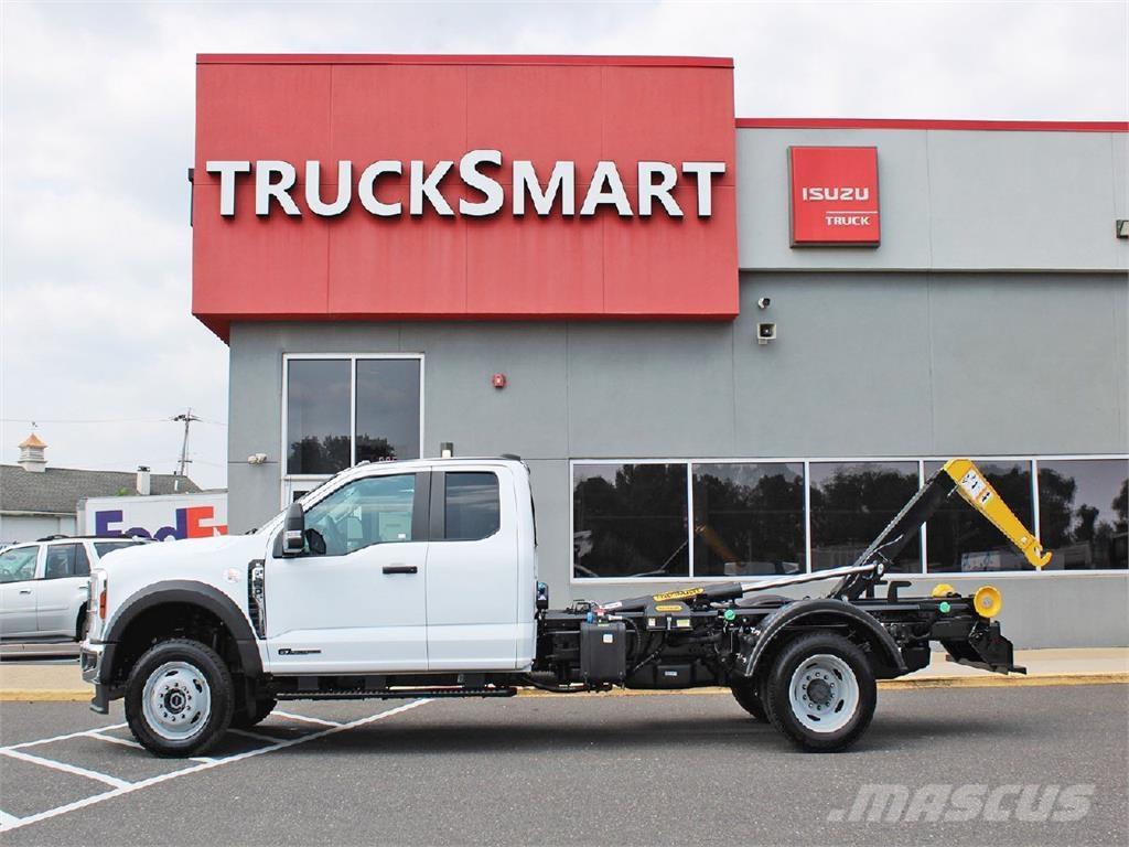 Ford F550 Rol kiper kamioni sa kukom za podizanje tereta