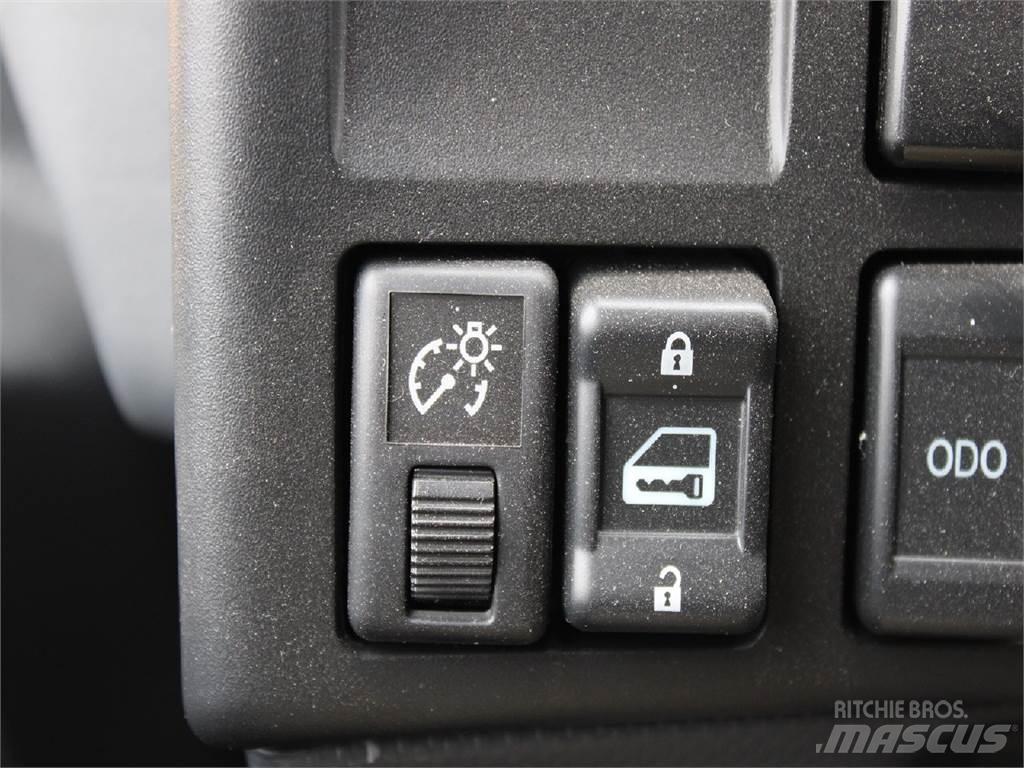 Isuzu NRR Kiperi kamioni