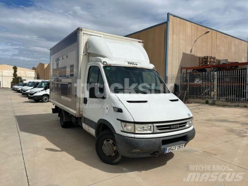 Iveco 35C14 Sanduk kombiji