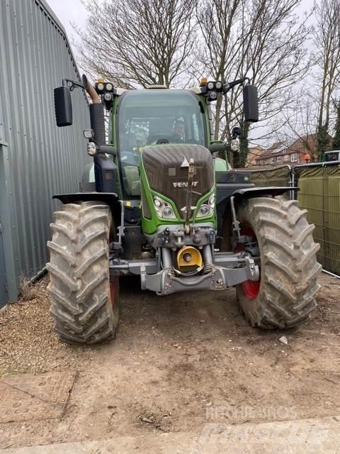 Fendt 724 DEMO Traktori