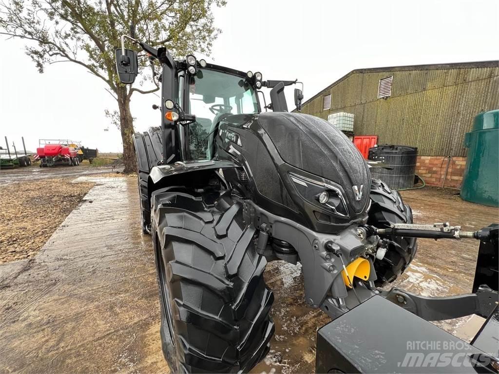 Valtra T174V Traktori