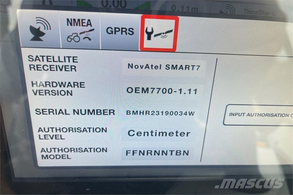 Valtra T234D Traktori