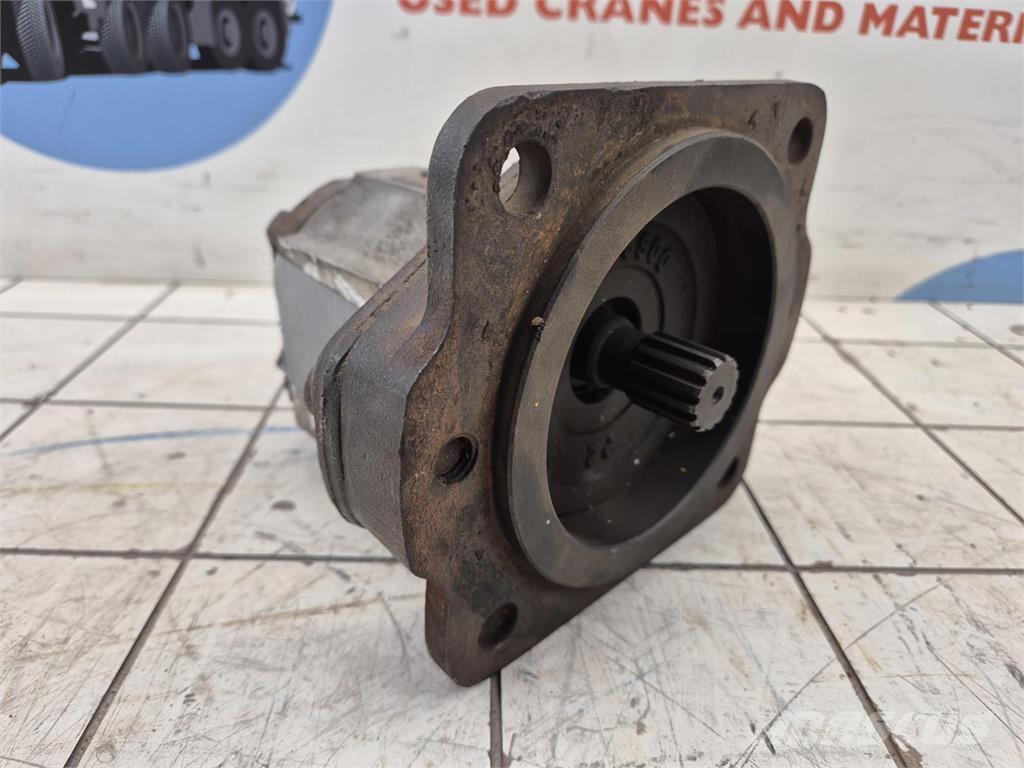  Gear pump Delovi i oprema za kran