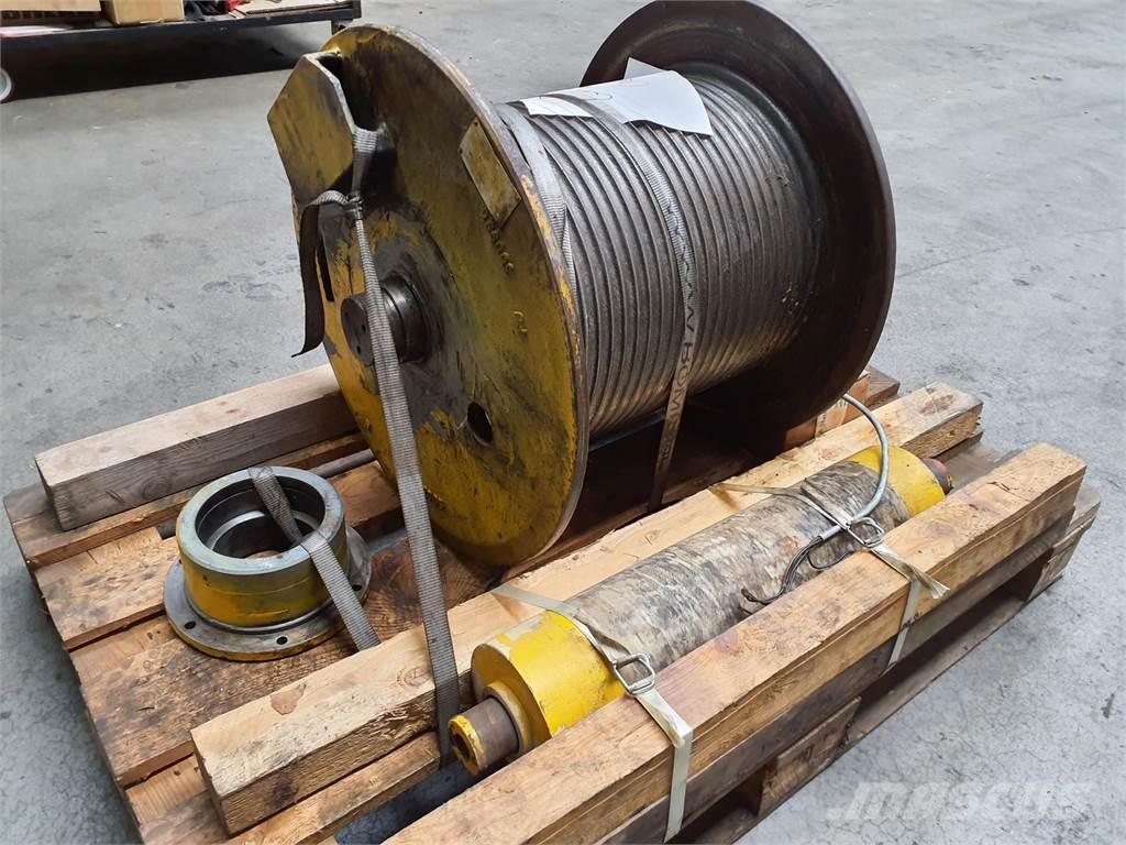 Grove GMK 3050 winch Delovi i oprema za kran