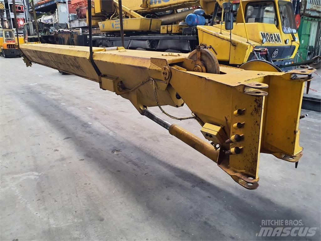 Krupp KMK 3050 jib Delovi i oprema za kran