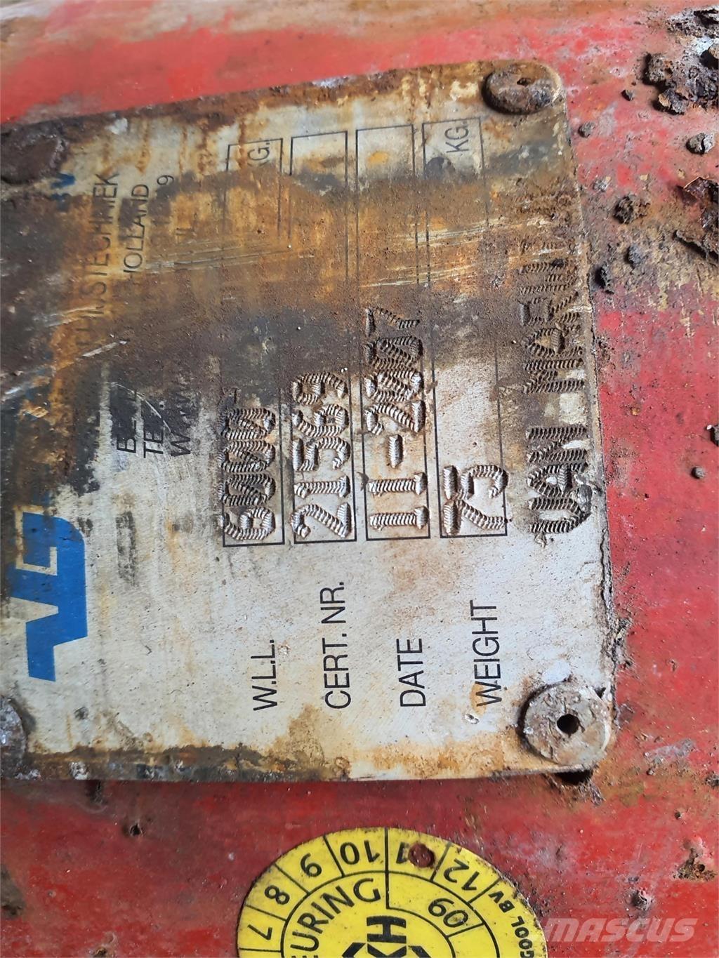 Liebherr Hookball 6T Delovi i oprema za kran