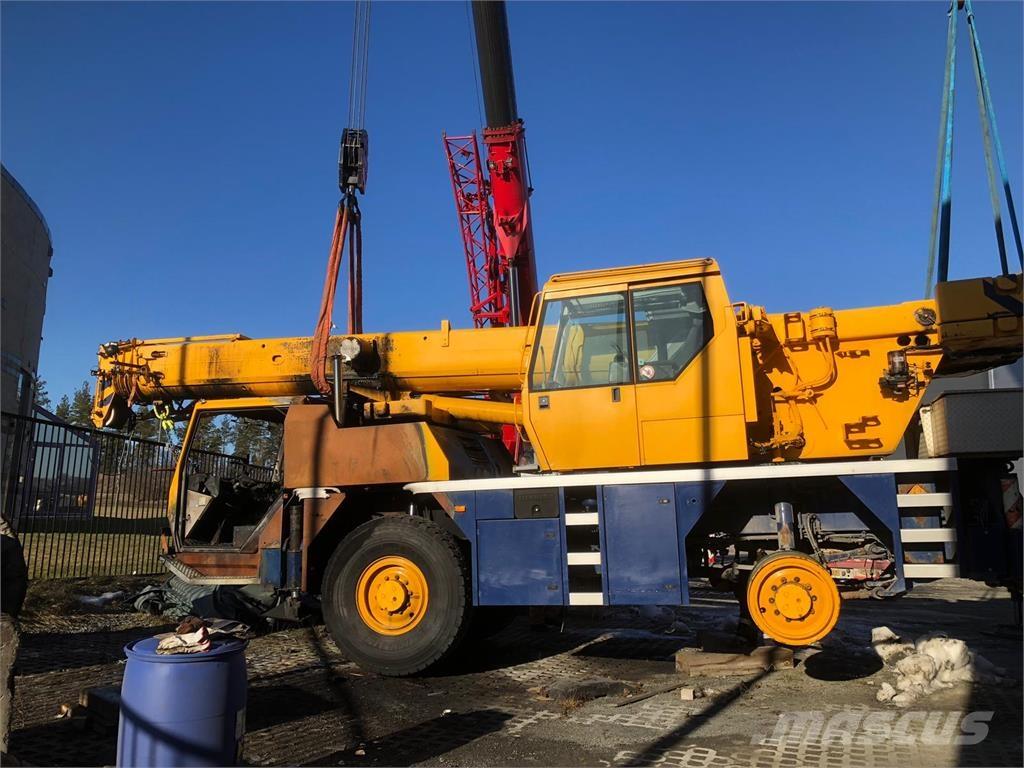 Liebherr LTM 1030-2 Polovne dizalice za sve terene