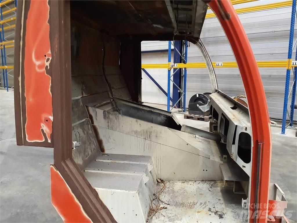 PPM ATT lower cabin Kabine i unutrašnjost