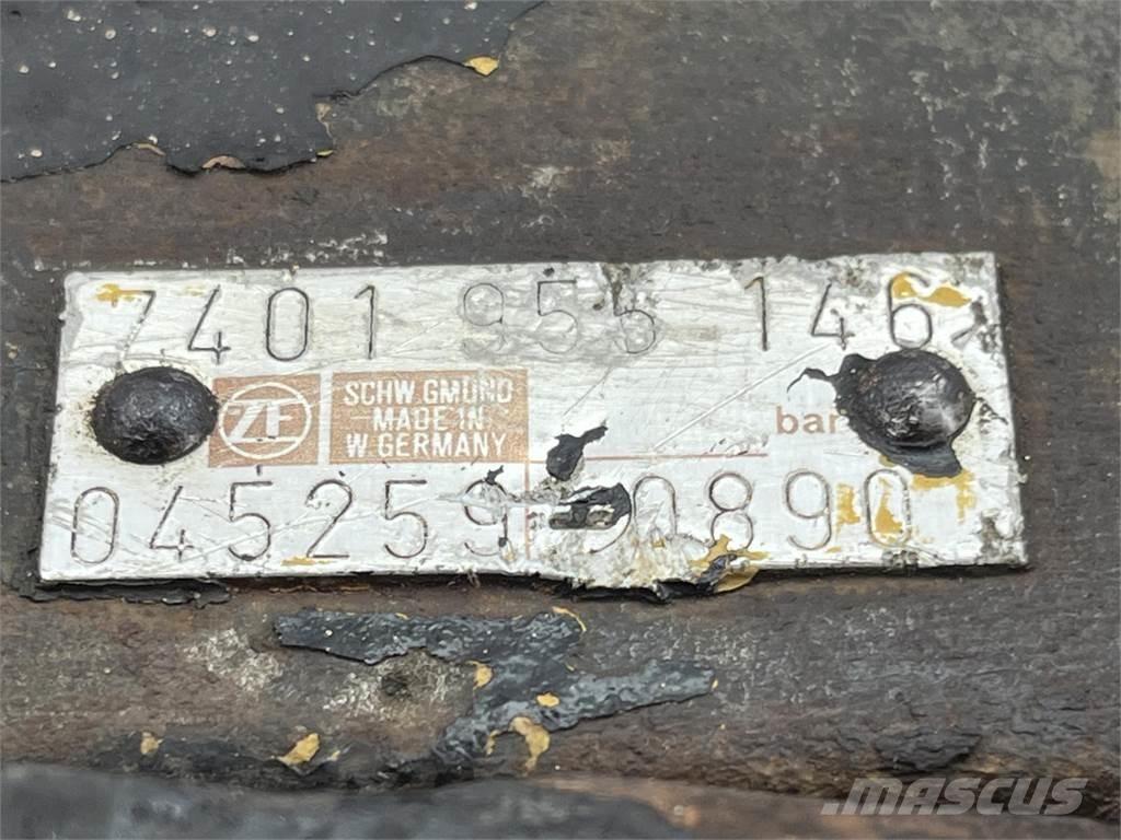  Steering box Delovi i oprema za kran
