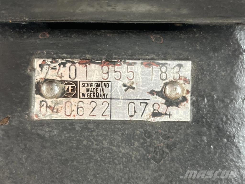 ZF Steering Box Delovi i oprema za kran