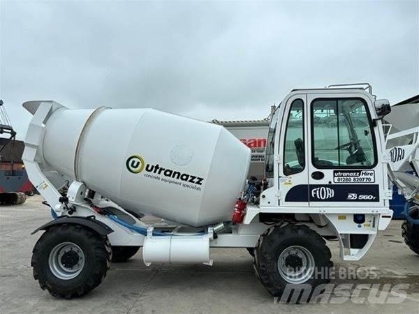 Fiori DB560T Kamioni mešalice za beton