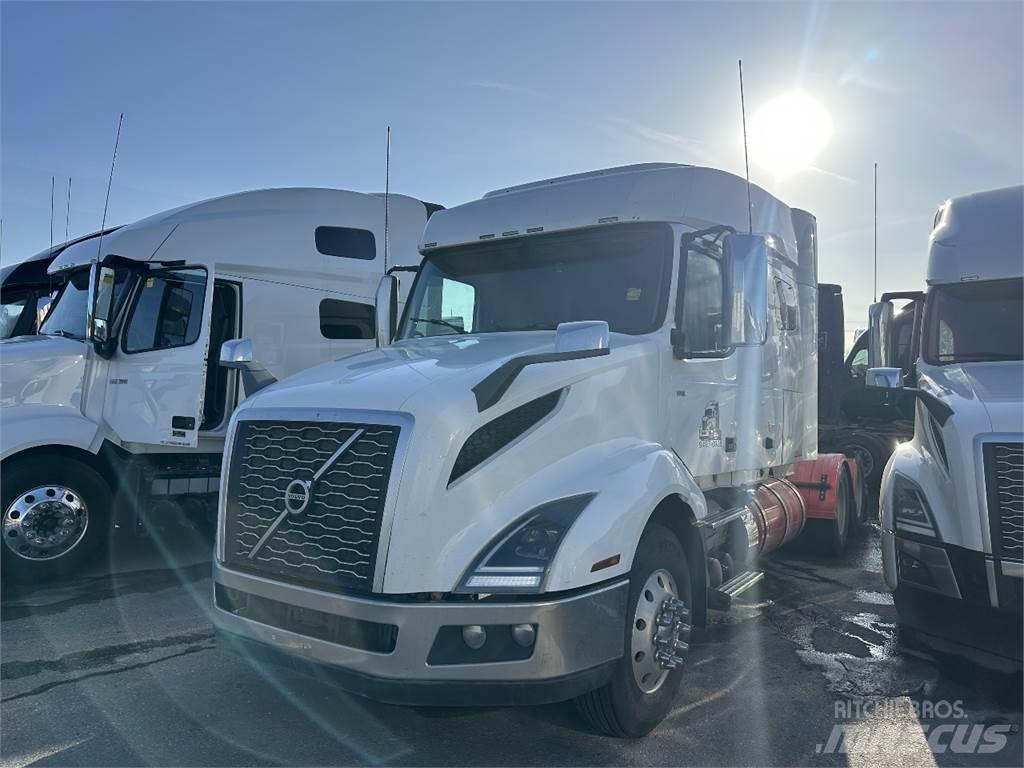 Volvo VNL740 Tegljači