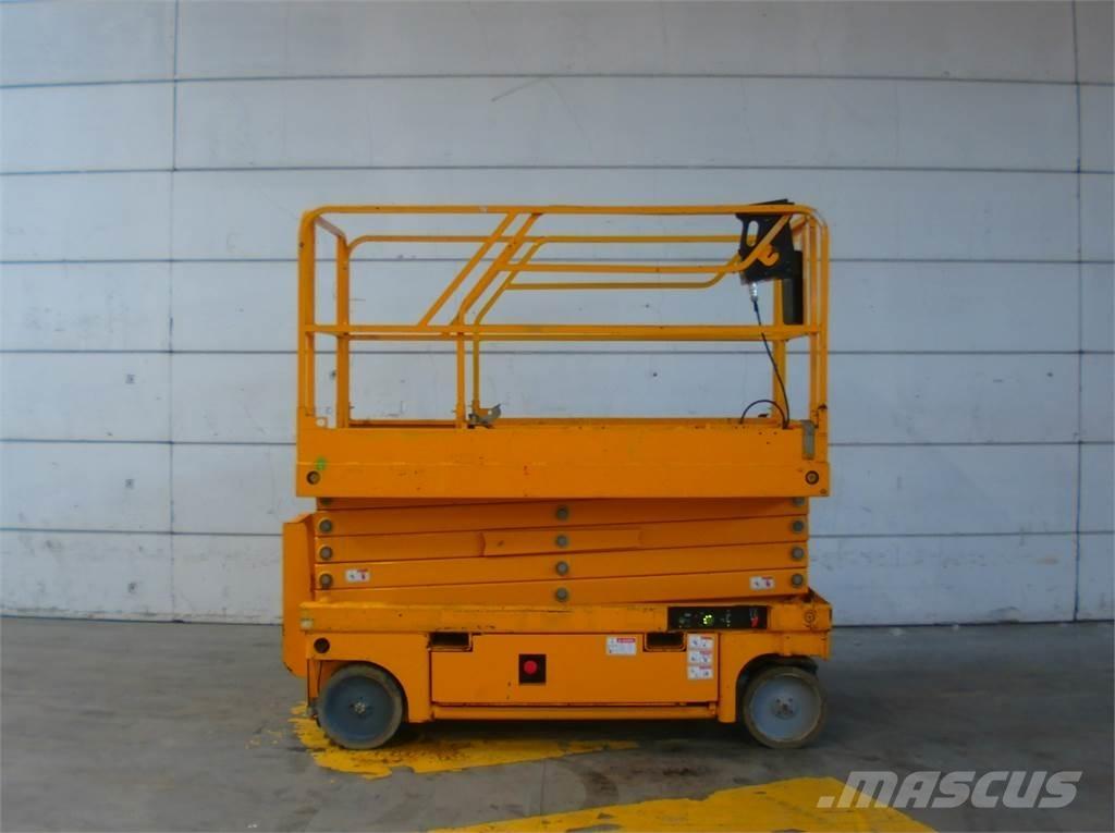 Haulotte Compact 12 Makazaste platforme