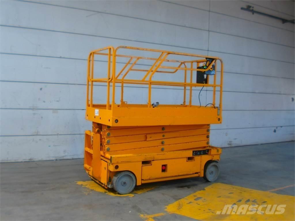 Haulotte Compact 12 Makazaste platforme