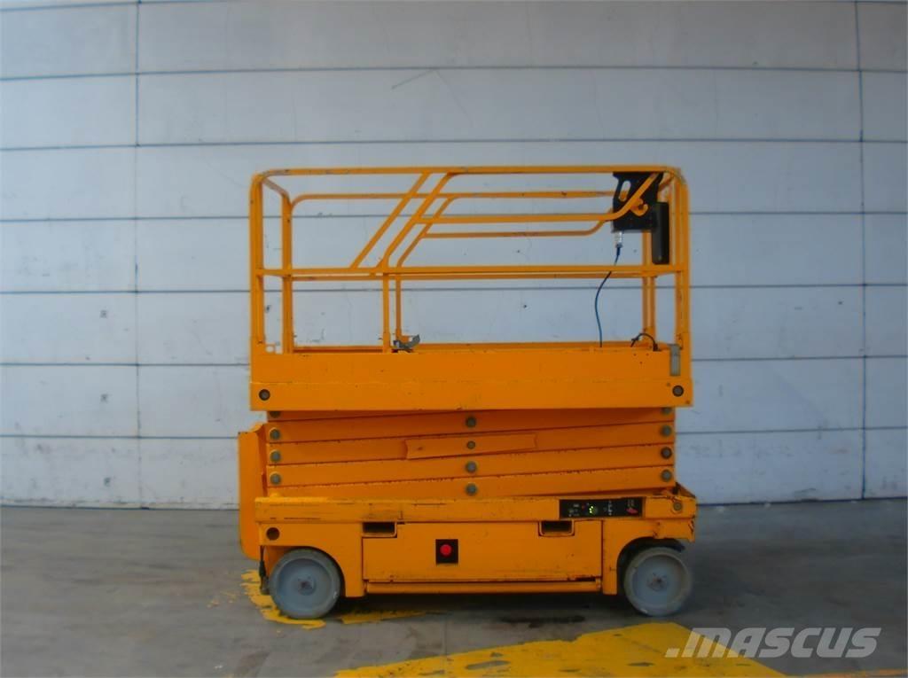 Haulotte Compact 12 Makazaste platforme
