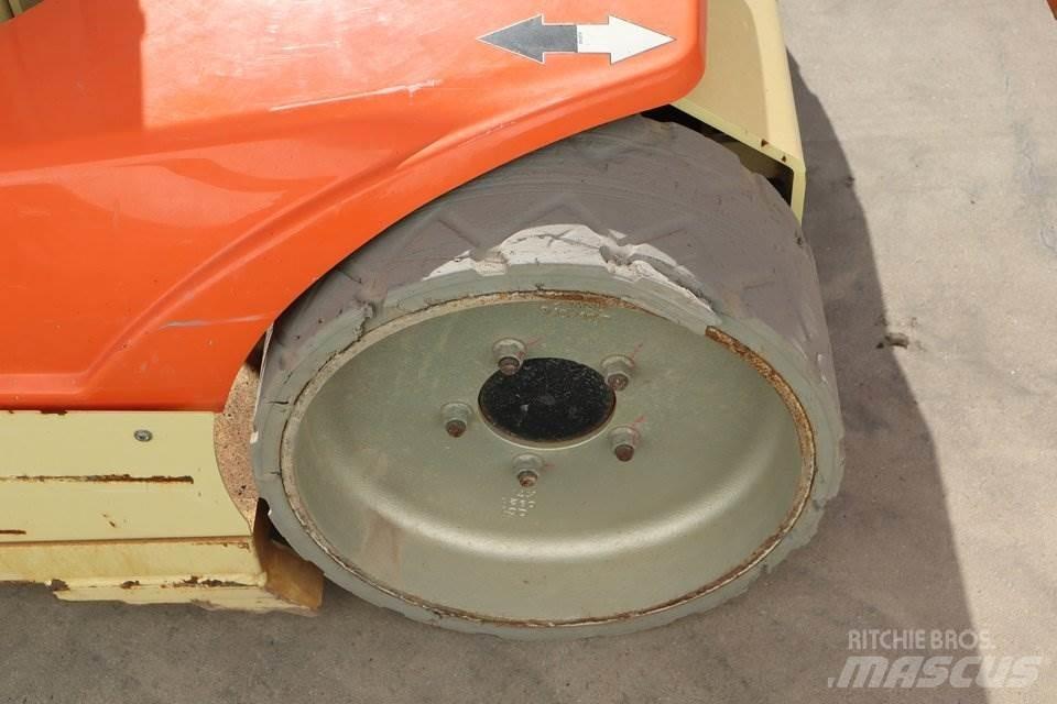 JLG Toucan 12E+ Jarbolne penjajuće platforme