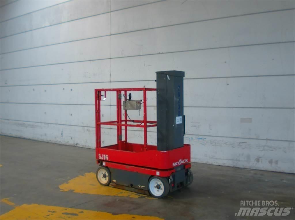 SkyJack SJ16 Jarbolne penjajuće platforme