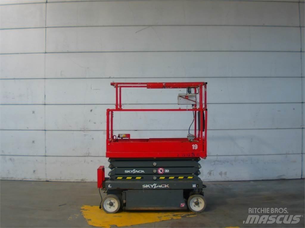 SkyJack SJ3219 Makazaste platforme