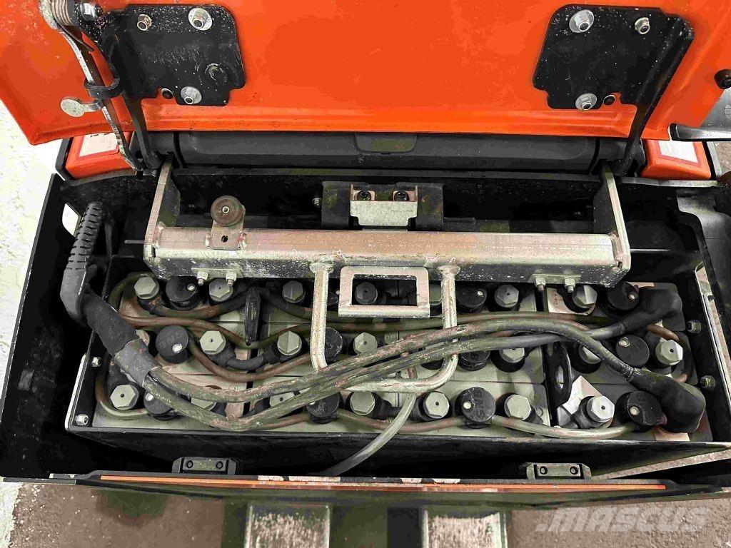 Toyota LPE 200 Nisko podizni električni viljuškar
