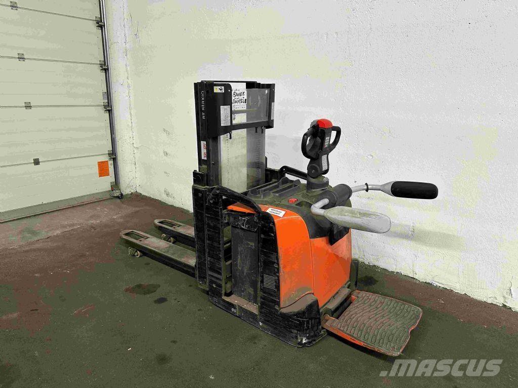 Toyota SPE 200 D Ručni električni viljuškar