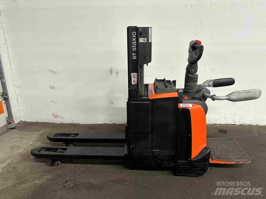 Toyota SPE 200 DN Ručni električni viljuškar