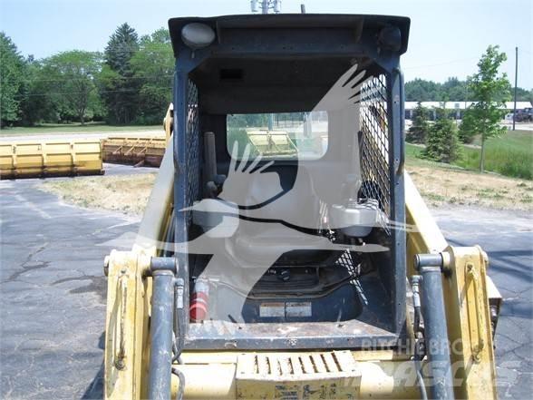 Gehl RT210 Skid steer mini utovarivači