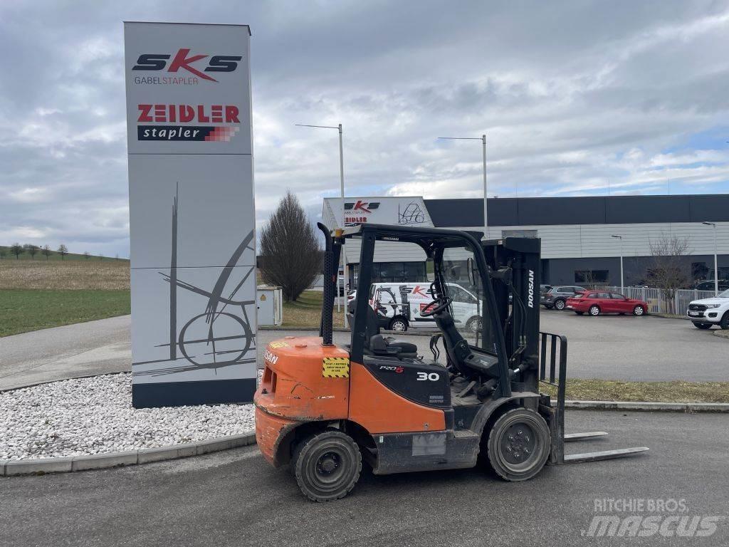 Doosan D30S-5 Dizelski viljuškari