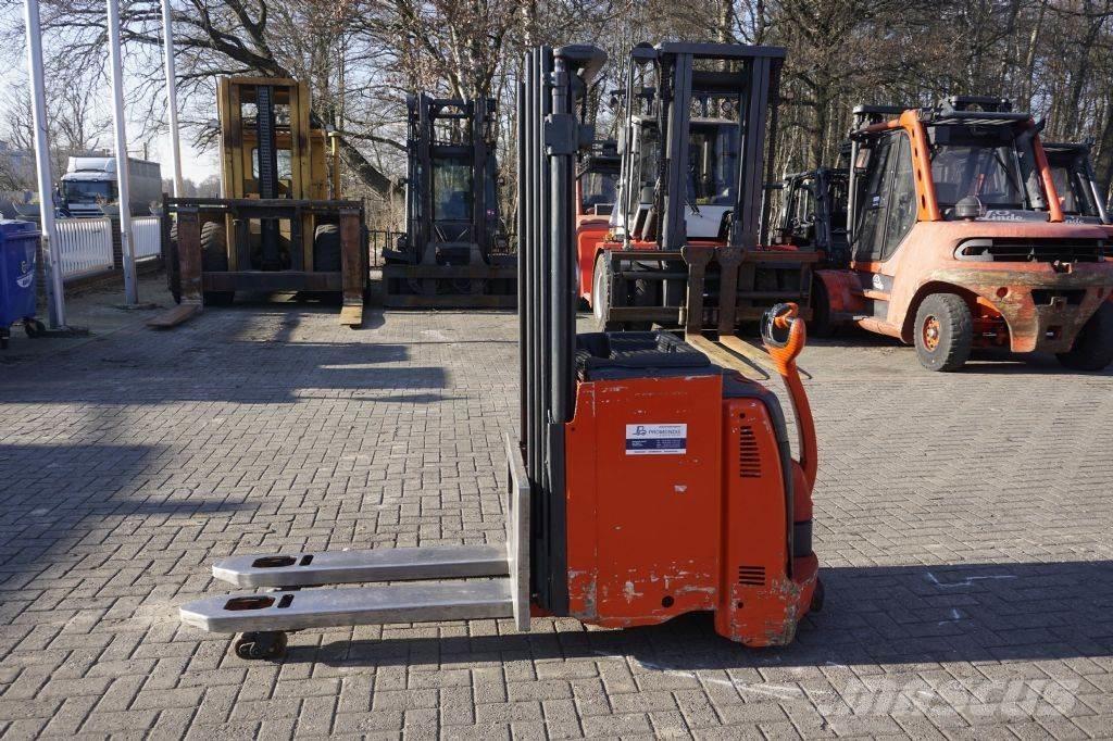 Linde D12 Ručni električni viljuškar