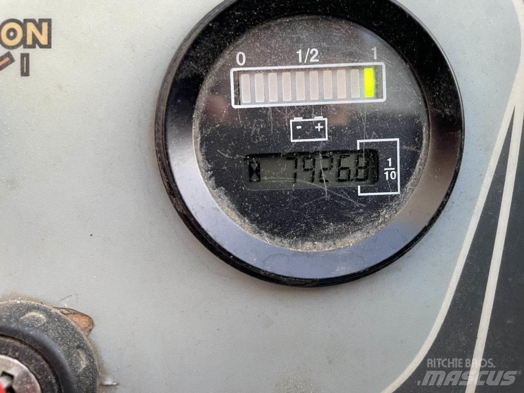 OMG 716K AC Ručni električni viljuškar