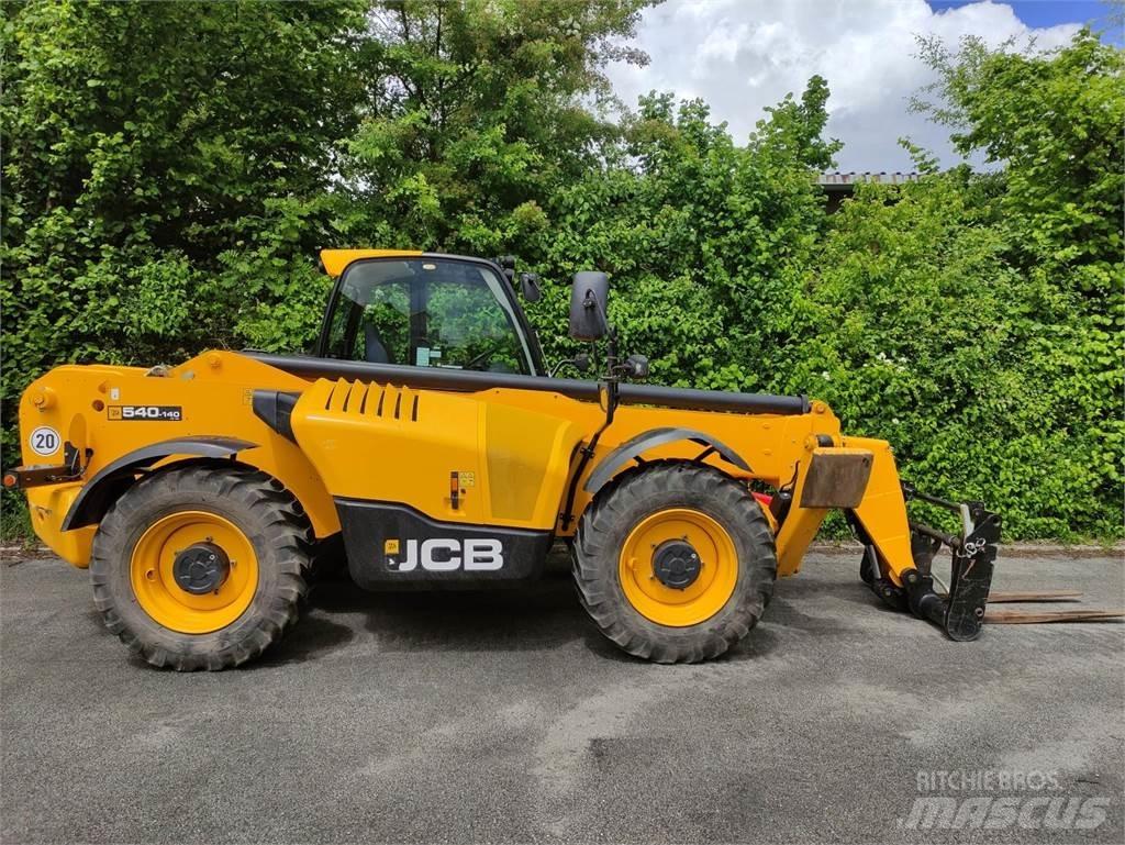 JCB 540V140 Hi Viz Teleskopski viljuškari