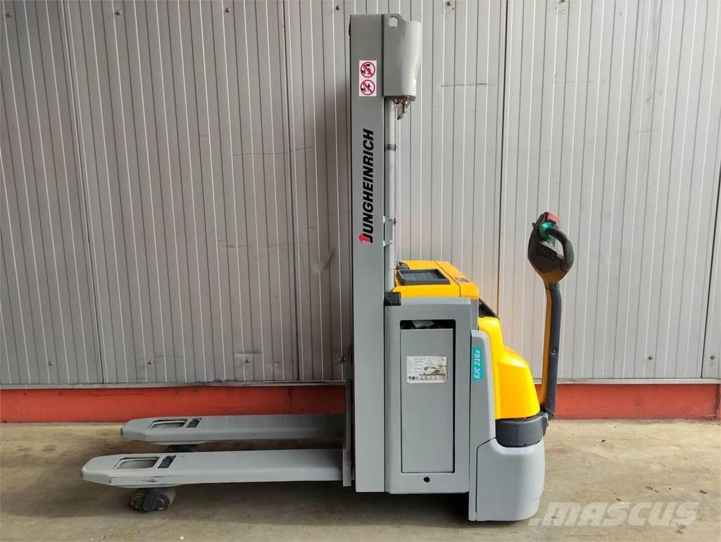 Jungheinrich EJC216z Ručni električni viljuškar