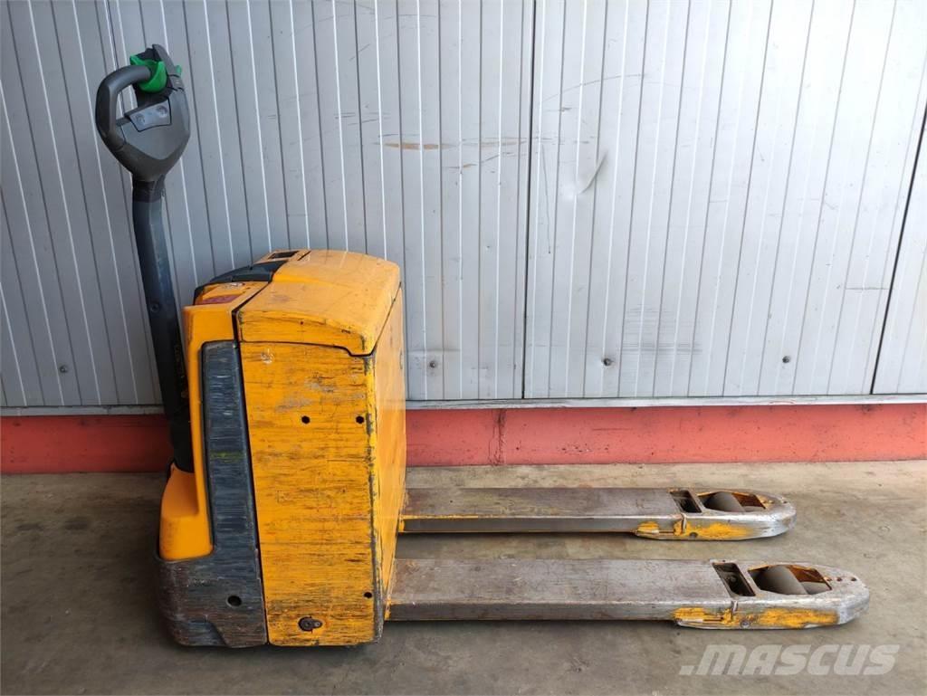 Jungheinrich EJE 116 Nisko podizni električni viljuškar