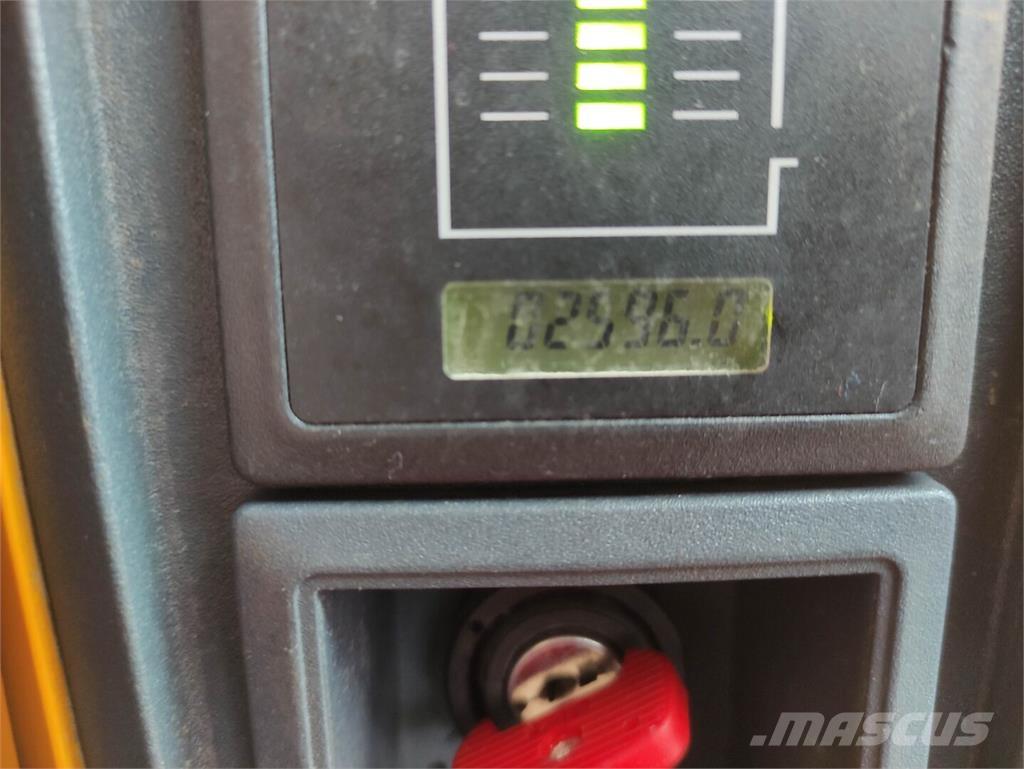 Jungheinrich EJE 120 Nisko podizni električni viljuškar