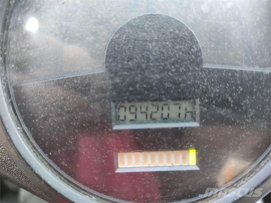 Linde E30-336-03 (LACK NEU) Električni viljuškari