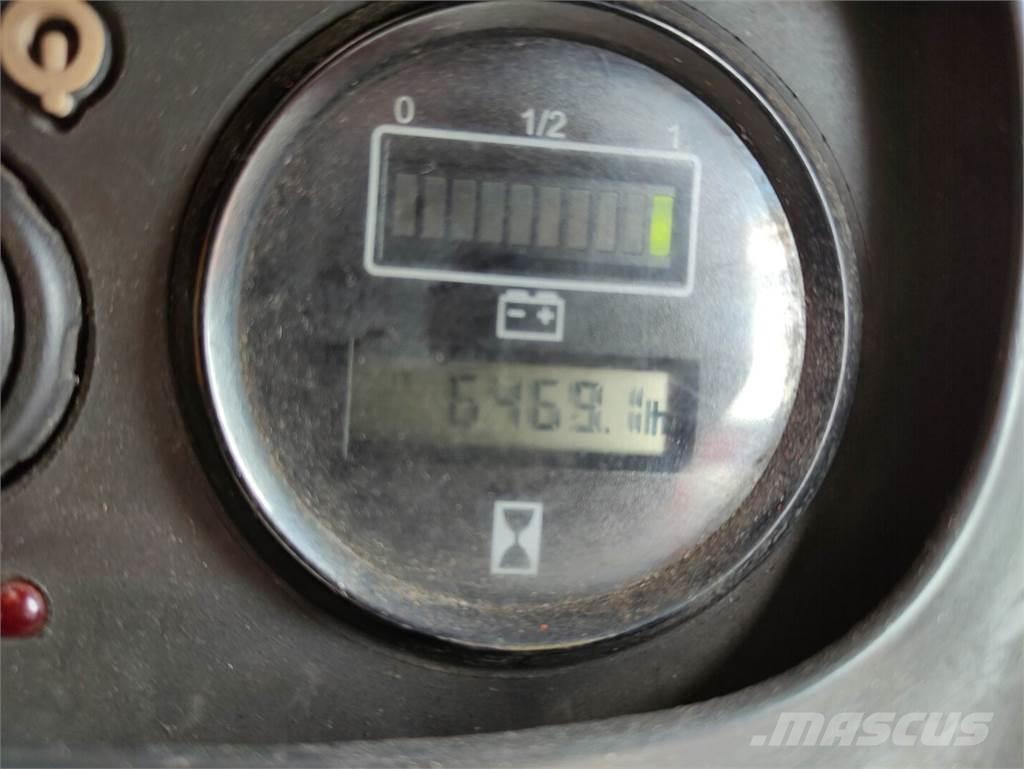Linde L14-372 Ručni električni viljuškar