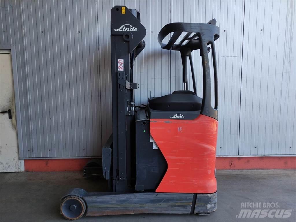 Linde R16N-01-112 Viljuškari sa pomičnim stupom