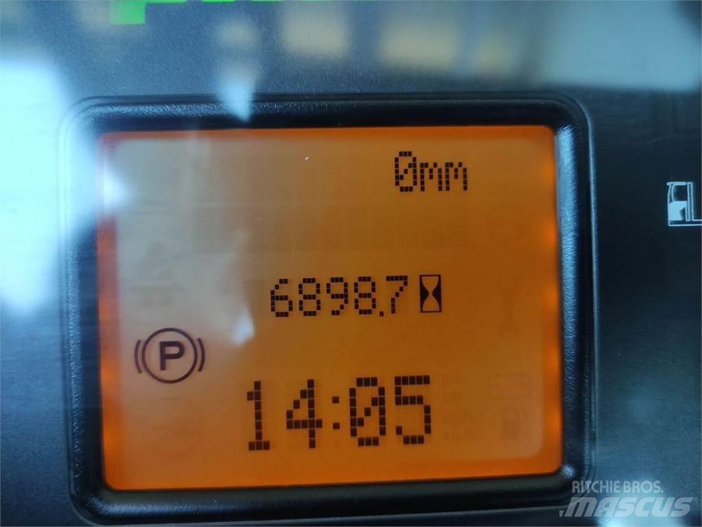 Linde R16N-01-112 Viljuškari sa pomičnim stupom
