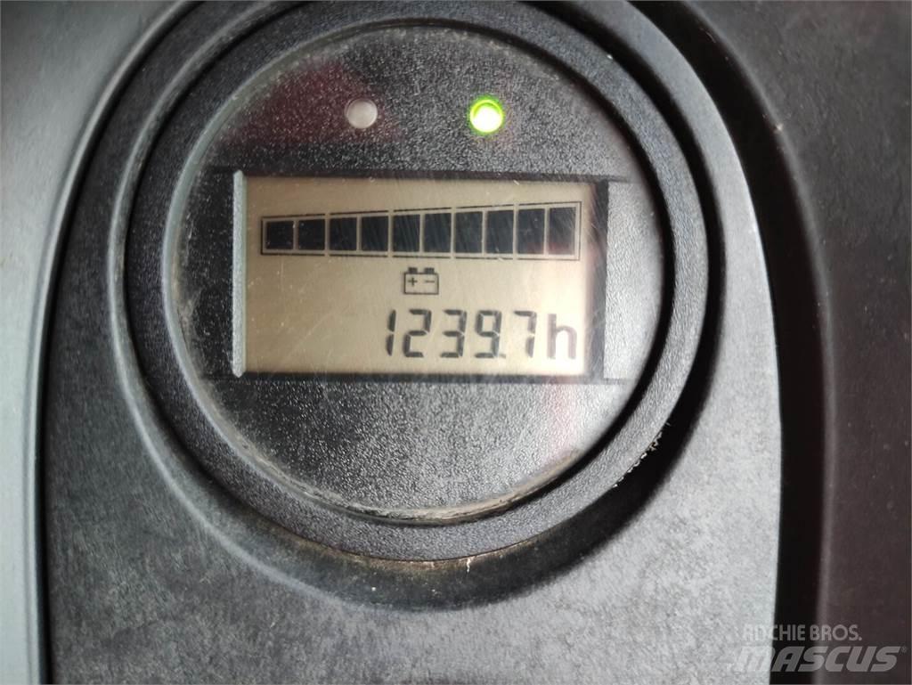 Linde T16-1152 Nisko podizni električni viljuškar