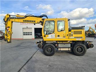 Liebherr A 900 ZW