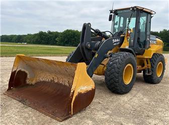 John Deere 544K