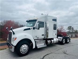 Kenworth T 880