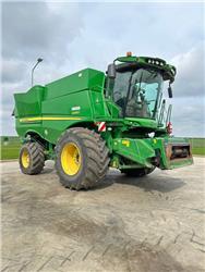 John Deere S 680 i