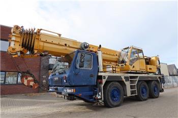 Grove GMK 3055