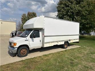 Ford E-350 Super Duty