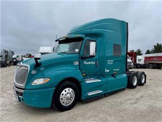 International LT625