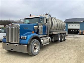 Kenworth W900