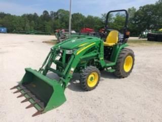 John Deere 3039R