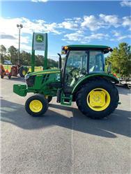 John Deere 5075M