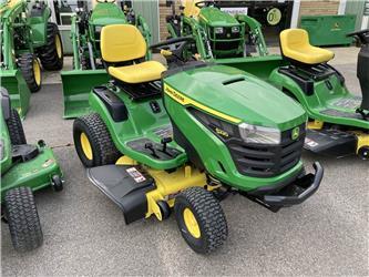 John Deere S220