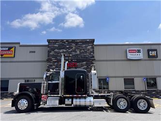 Peterbilt 389